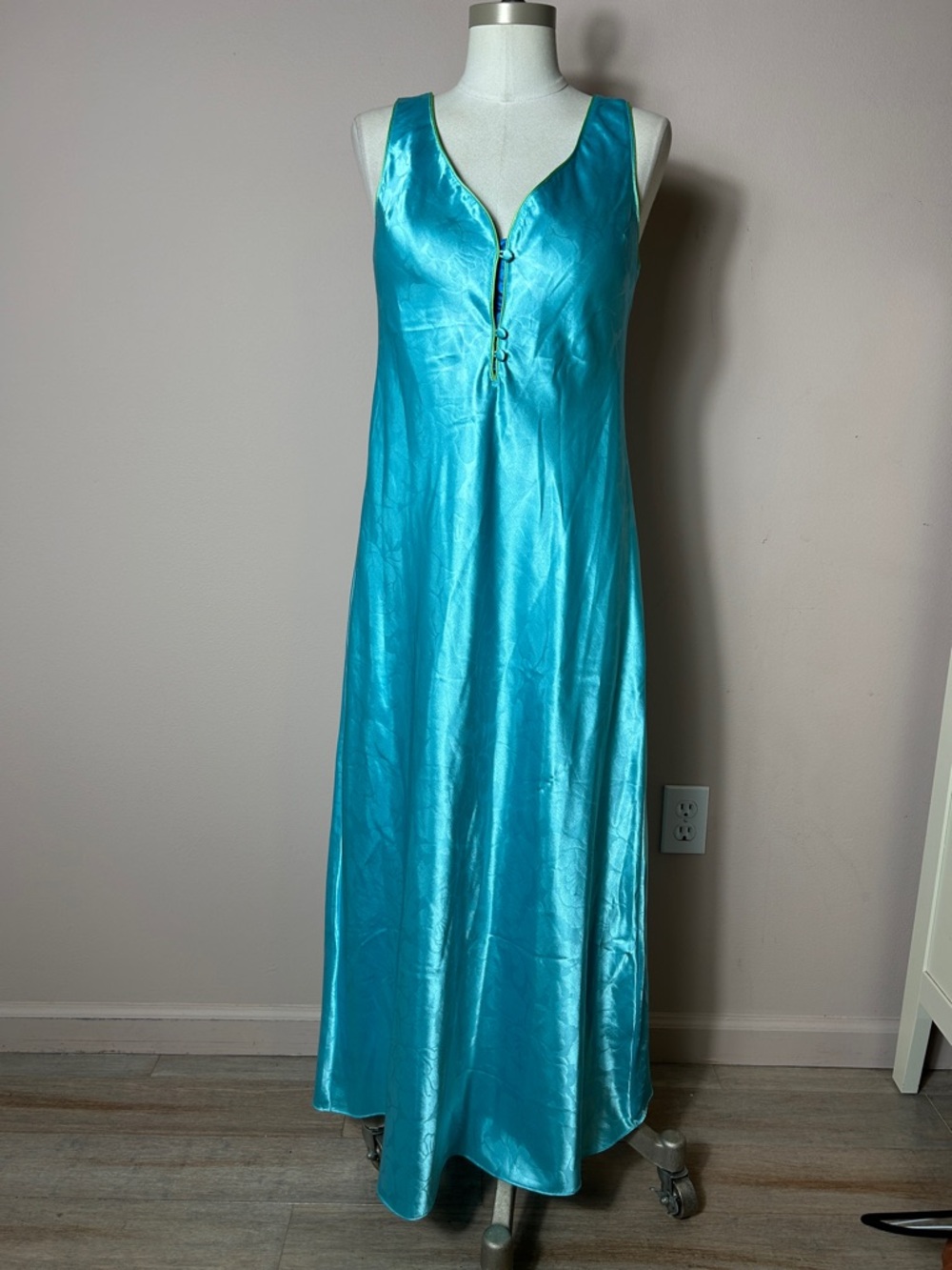Silky cotton blend Aqua Long Satin Chemise - Women's Nightdress size S jacquard